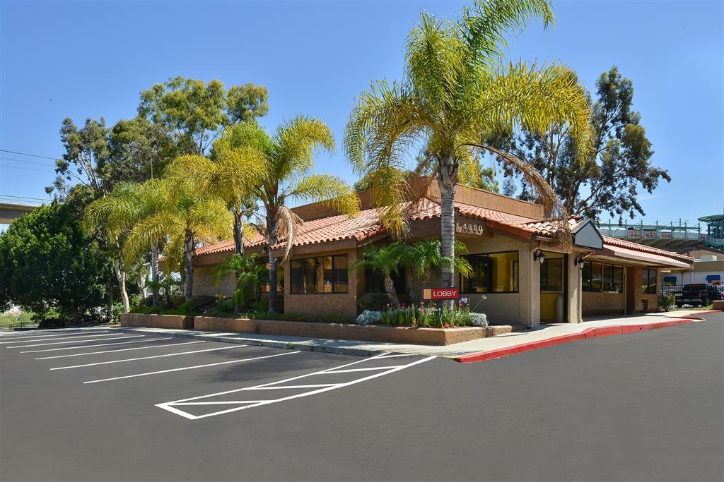 Motel 6 San Diego - Mission Valley Exterior photo